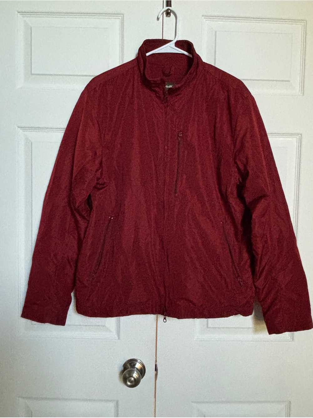 Eddie Bauer Men’s Medium Burgundy Fleece Lined Full Zip Nylon Jacket